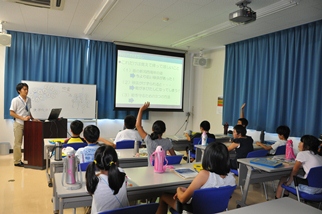 新潟西海岸の学習風景(小学生)